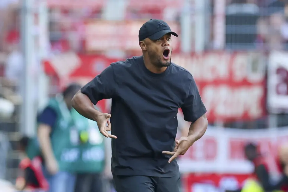 开云体育平台-凯恩重要时刻晋级下一阶段，巴塞罗那带队取胜！赛场气氛高涨的简单介绍