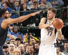 开云-爱游戏-达拉斯独行侠今晚门线救险，志在德甲名次提升，目标明确，临场指挥获称赞(达拉斯独行侠队最新新闻)