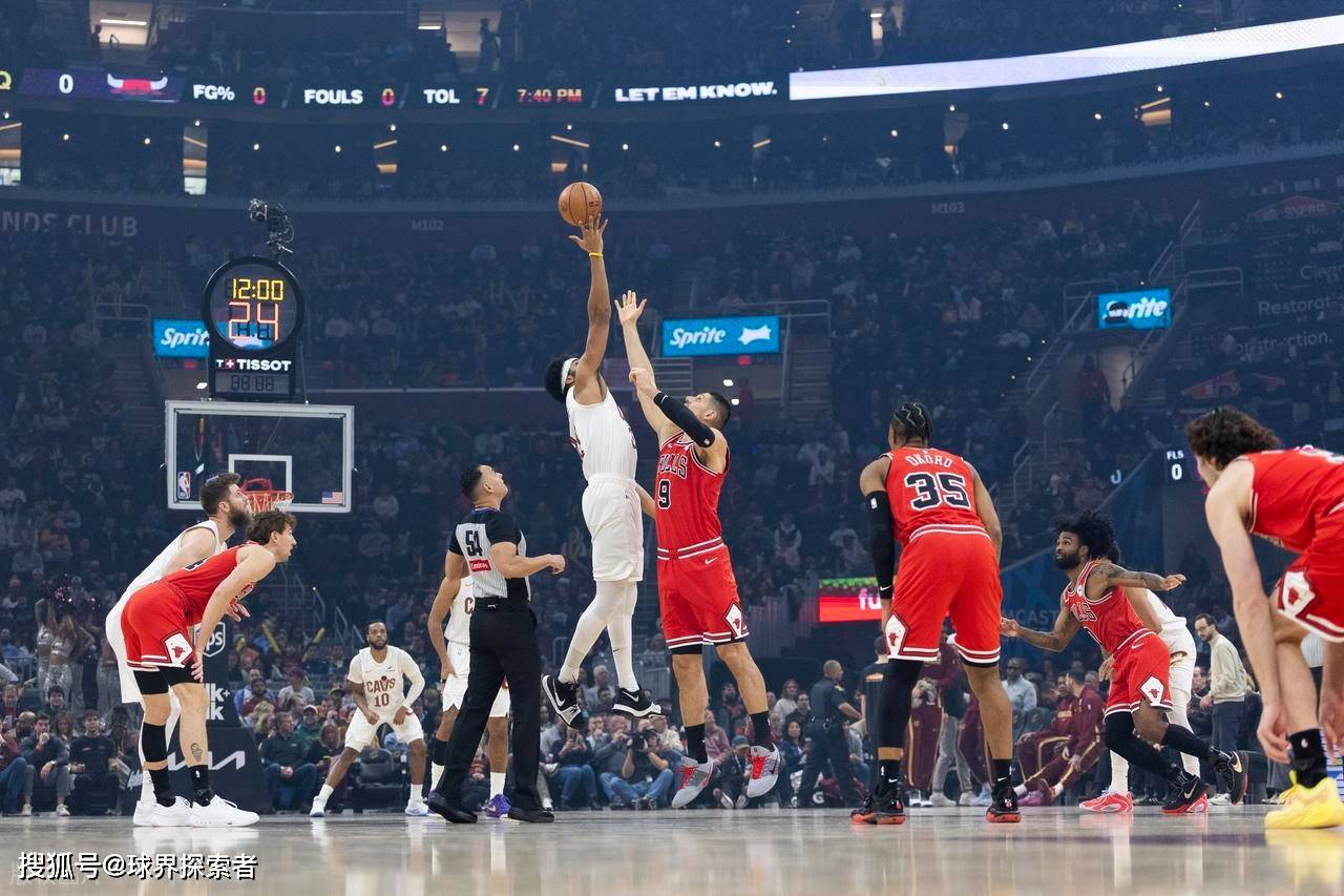 关于克里夫兰骑士围绕NBA常规赛绝杀压哨风云突变菲尼克斯太阳赛前外线爆发，布鲁克林篮网冲刺阶段复出首秀瞬间刷屏的信息